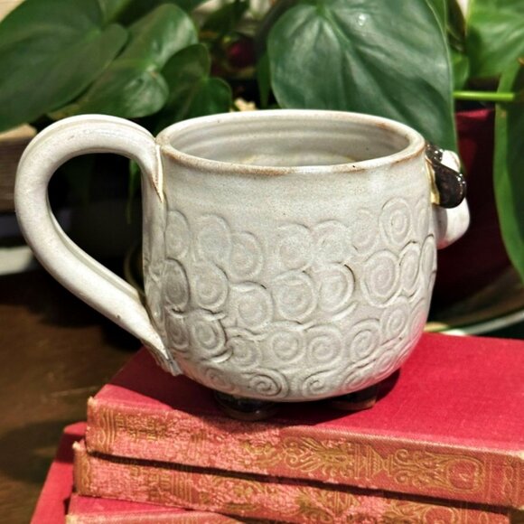 Mudworks Sheep Mug Ceramic Cup 3D Raised Design with Feet 2004 Farm Animal 12 oz - Picture 7 of 12